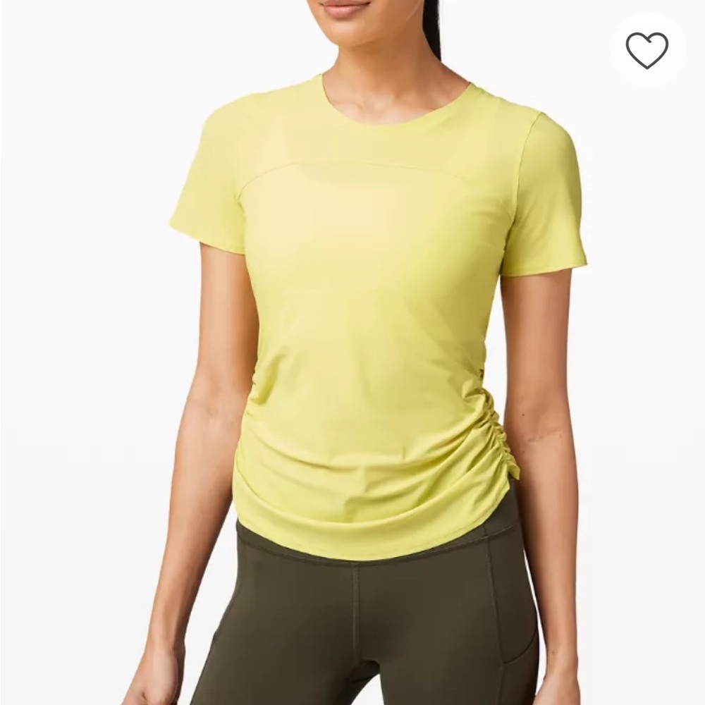 Lululemon run off route short sleeve (size 6)